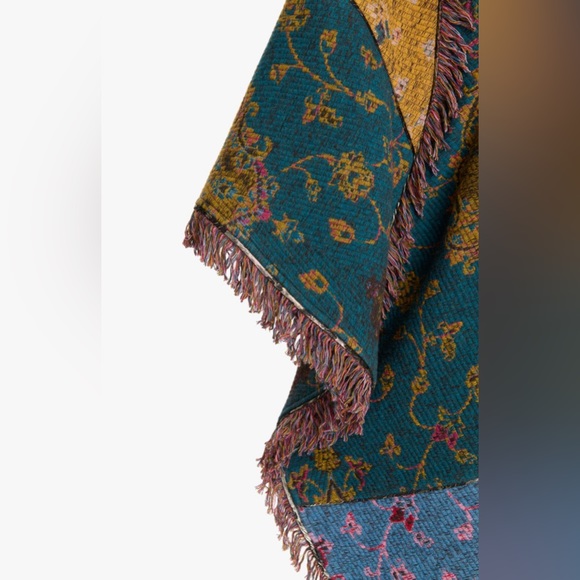 Zara Atelier Patchwork Poncho Limited Edition - Picture 5 of 13